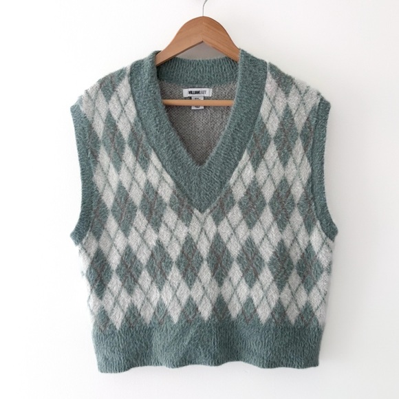 William Rast Sweaters - William Rast Soft Short Hair Fur Argyle Pullover Oversized Sweater Vest Size M